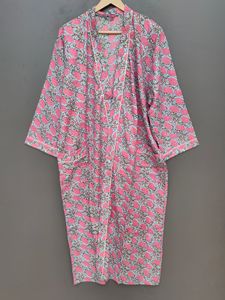 Bata Larga para Mujer con Estampado Floral, Ecológica, Transpirable, Manga Tres Cuartos, Azul Cielo y Rosa, Patrón Suave, Algodón Tejido, Informal - Product Image 3