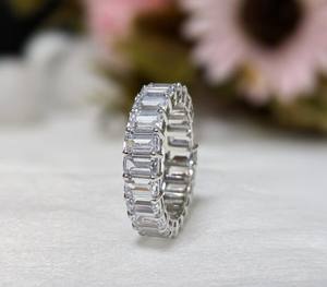 Bague de mariage vintage Lurba Jewels en or blanc massif 10 carats avec moissanite taille émeraude de 6,40 carats, sertie pavé intégral, cadeau pour femme - Product Image 1