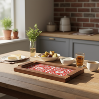 Plateau de service en bois rustique fait main moderne pour le petit-déjeuner, la salle à manger, la décoration de la table de cuisine