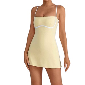 Tenue de tennis pour femmes de haute qualité, tissu athlétique lisse, respirant, flexible, coupe moderne, élégante et confortable - Product Image 3
