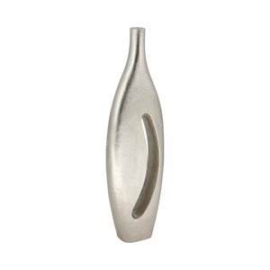 Jarrón de Mesa Minimalista Metal Whisper con Asa, Acabado Plateado - Product Image 1