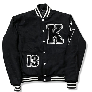 Chaqueta Universitaria Negra Unisex con Parches de K y Rayo, Chaqueta Letterman de Estilo Urbano Personalizada, Chaqueta Bomber de Mezcla de Lana de Alta Calidad - Product Image 5