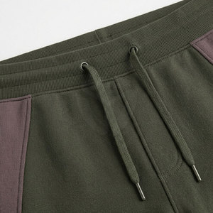 Ensemble de survêtement moderne pour homme en tissu polaire doux, coupe décontractée et confortable, tenue athlétique élégante pour l'entraînement, les voyages et la mode urbaine - Product Image 6
