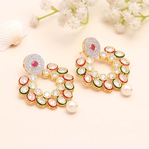 Pendientes Polki Kundan al por Mayor, Chapados en Oro de 22K, de Latón Ovalado, Tradicionales para Novias - Product Image 2