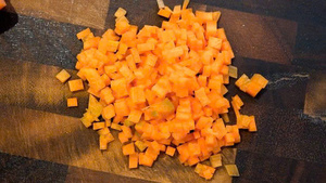 Carottes coupées congelées – Approvisionnement stable, idéales pour les mélanges de légumes et la transformation alimentaire - Product Image 6
