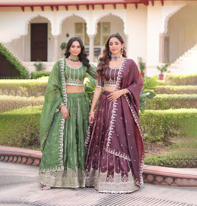 Lehenga Choli Dupatta de diseño indio, de alta calidad y tela suave, el más vendido, para adultos, ideal para fiestas, listo para usar. - Product Image 1