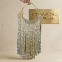 Sac à main perlé de créateur de qualité supérieure, doublure en soie avec broderie sur les deux côtés, pompons et perles, fermeture à rabat, idéal pour les soirées