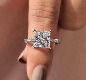 Bague de fiançailles et de mariage Kushi Diamond Designer, taille princesse, pavée de diamants, en argent sterling certifié IGI, luxe premium - Product Image 1