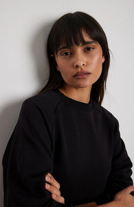 Women's Black <b>Raglan</b> Sleeve Oversized Sweatshirt 100% Cotton Crewneck Streetwear fashion <b>Top</b> Custom Logo Women's Sweatshirt - Product Image 1