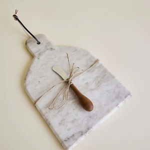 Tabla de cortar rectangular de mármol para preparar verduras, frutas y carne, que garantiza un uso estable y un diseño equilibrado. - Product Image 1