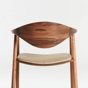 เก้าอี้รับประทานอาหารไม้เนื้อแข็งหุ้มเบาะ ดีไซน์ทันสมัย รูปทรงวงแหวน  ออกแบบตามหลักสรีรศาสตร์ เป็นมิตรกับสิ่งแวดล้อม ระดับไฮเอนด์ เหมาะสำหรับงานตกแต่งภายใน - Product Image 6