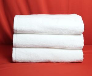 Serviette de bain de haute qualité - 100% coton - Douce et confortable - 600 GSM - Serviette d'hôtel - Product Image 1