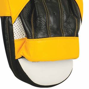 Mitaines de frappe personnalisées en cuir véritable avec logo, courbées pour le crochet et le coup de poing, idéales pour l'entraînement MMA - Product Image 4