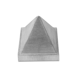 Pirámide de Aluminio, Remedio Vastu, Pirámide Sólida de Aluminio Yantra para Sanación y Energía Positiva - Product Image 1