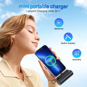 Caricabatterie Portatile ad Alta Velocità Sottile 8000mAh Essenziale per Viaggi con Cavi Integrati Power Bank Stazione di Ricarica ad Alta Velocità - Product Image 6