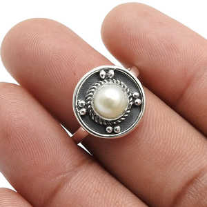 Anillo de plata de ley 925 oxidada con engaste de perlas, anillo de eternidad para mujer, anillo bohemio moderno de plata para compromiso o boda - Product Image 3