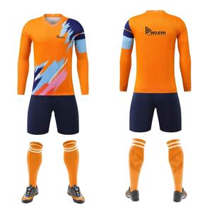 Conjunto de Uniforme de Fútbol Sublimado para Otoño, Transpirable y de Secado Rápido, Ropa Deportiva de Fútbol con Pantalones Cortos, Edición Personalizada para Jugadores - Product Image 1