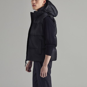Custom Men's <b>Waterproof</b> Glossy Bubble Puffer Vest Sleeveless Winter Jacket Breathable Lightweight Outdoor <b>Padded</b> Vest - Product Image 6