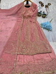 Nuevo Vestido de Fiesta de Diseñador con Lahenga y Bordado - Product Image 5