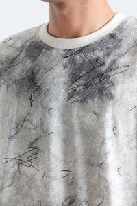 เสื้อยืดลายหินอ่อนผู้ชาย High Street คุณภาพสูง ระบายอากาศได้ดี บริการ OEM แขนสั้น สไตล์โมเดิร์นอาร์ต ผลิตในปากีสถาน - Product Image 3