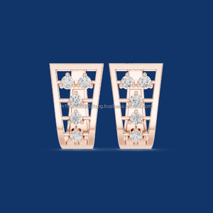 Coco Jewels 10K Minimalista Bar Stud Pendientes para Mujer - Product Image 1