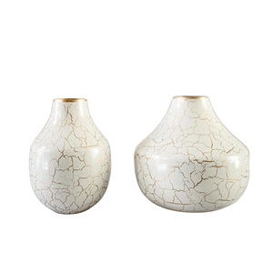 Ensemble tendance de deux vases à fleurs au design moderne, nouveaux vases décoratifs faits à la main, design simple, décoration pour la maison et l'hôtel - Product Image 3