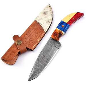 Cuchillo de Caza Multifuncional de Acero de Damasco Pasha Enterprises, Hoja Fija de Borde Recto, Mango Personalizado de Madera y Hueso de Ciervo - Product Image 1