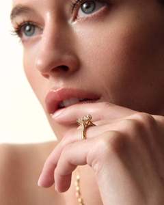 Bague de fiançailles et de mariage de luxe en or 14 carats avec diamant solitaire de laboratoire taille coussin de 1 à 4 carats, sur mesure et certifié IGI - Product Image 3