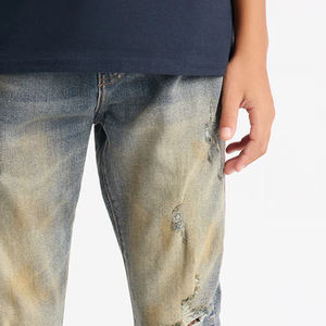 Service OEM de conception pour les acheteurs en gros avec logo personnalisé, pantalon pour garçons de haute qualité, couleur unie, design déchiré, en denim. - Product Image 3