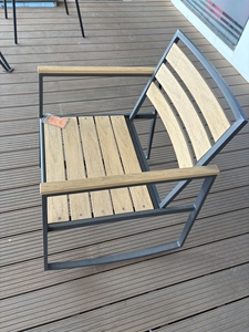 Silla de Jardín Contemporánea para Exteriores con Asiento y Respaldo de Madera PS, Estructura de Acero, Diseño Oscilante, Cómoda para Patio - Product Image 6