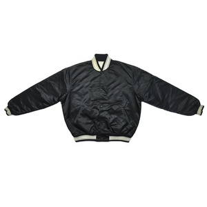 Blousons bombardiers universitaire de luxe avec logo personnalisé en soie veste de baseball en satin veste de baseball grande taille pour hommes - Product Image 2