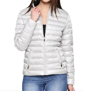Chaqueta Acolchada Unisex de Moda, Precio al por Mayor, Chaqueta de Invierno para Hombre y Mujer, Chaqueta para la Temporada de Frío - Product Image 5