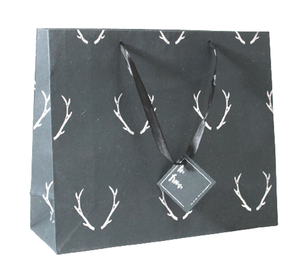 Sac cadeau en papier de coton recyclé fait main avec impression dorée, poignées en ruban de satin assorties et étiquette cadeau assortie - Product Image 2