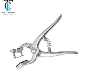 Pinzas para Tatuajes de Animales Duraderas de Acero Inoxidable, Equipo Veterinario TARIQ CRAFTED INDUSTRIES - Product Image 1