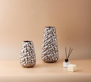Jarrón de Hierro Moderno Estilo Costero de 14 Pulgadas, Hecho a Mano, Ecológico, Decorativo, para Regalo de Inauguración de Casa - Product Image 1