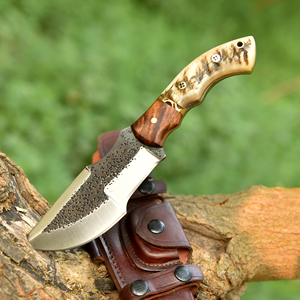 Couteau de chasse et de camping en acier au carbone, type Tracker Scout, avec fourreau, fait main, à lame pleine, manche en bois de rose et cor de bélier - Product Image 5
