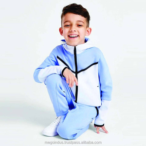 Nuevo Conjunto Deportivo de Alta Calidad 100% Felpa, Trajes Deportivos de Invierno, Ropa Urbana, Conjunto Deportivo para Niños de OSTROWEARS ENTERPRISES - Product Image 5