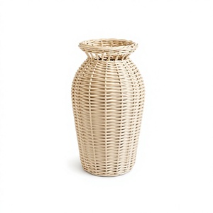 Vase rond en rotin artisanal 7 - Product Image 1
