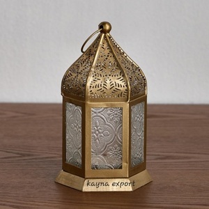 Farol de Hierro con Acabado Antiguo de Latón, Hecho a Mano, sin Llama, para Decoración del Hogar, Bodas, Navidad, Ramadán - Product Image 1