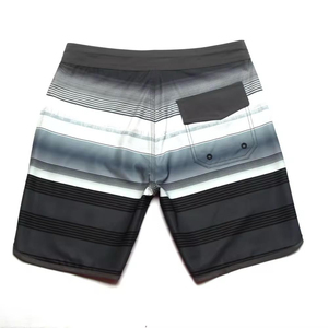 Shorts pour hommes fabriqués au Pakistan, prix bas, couleur personnalisée, sublimation, haute qualité, confortables, taille élastique. - Product Image 2