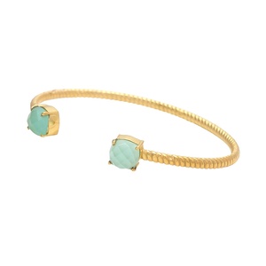 Gem Duo: un par de pulseras de oro adornadas con piedras preciosas brillantes de Calcedonia acuática para mujeres y niñas - Product Image 1