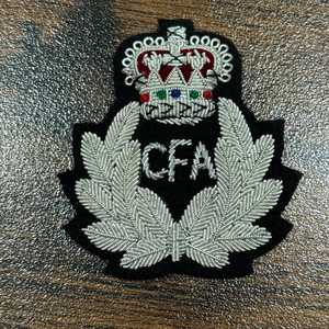 Écussons brodés personnalisés en fil de métal, faits à la main, grand design, logo, fabriqués au Pakistan, vente en gros - Product Image 2