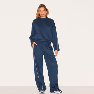 Women's Red Full Sleeve Tracksuit <b>Set</b> Crew Neck Loose Fit Solid Color Casual <b>Lounge</b> Wear With Side Pockets - Product Image 2