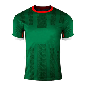 Camiseta de Fútbol Verde Personalizada para Hombre, Manga Corta, Estampado Geométrico Sublimado, Poliéster Transpirable, Ajuste Atlético, para Todas las Temporadas - Product Image 1