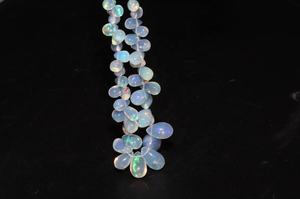 Perles éthiopiennes Welo Opal Brins de 17 pouces pour la fabrication de bijoux Forme de gouttes lisses avec des perles de pierre d'opale éthiopienne - Product Image 6