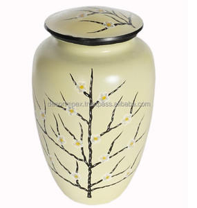 Urna funeraria de oro negro de tendencia, urna de cremación para cenizas humanas, hecha a mano en latón, adecuada para entierro de cementerio o nicho - Product Image 5