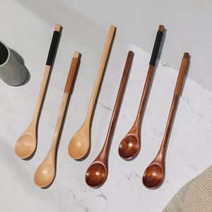 Ensemble de cuillères à salade en bois, design le plus récent, écologiques, ustensiles en bois manuels pour servir et mélanger, compatibles lave-vaisselle et four, compatibles micro-ondes - Product Image 5