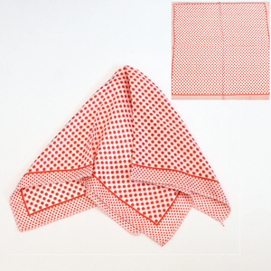 Bufandas cuadradas con estampado digital personalizado, tela ligera, accesorios de moda de primera calidad para mujer - Product Image 1