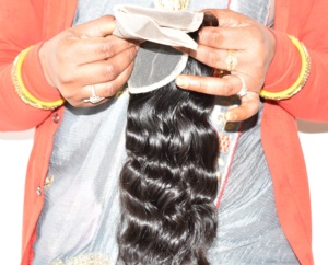 Cheveux humains indiens 100% naturels, qualité Temple, Closure HD 7*7, ondulés, couleur naturelle, double trame machine, ondulations profondes, cuticules alignées, pour femmes - Product Image 6