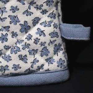 ถุงมือกันความร้อนลายพิมพ์ 100% ผ้าฝ้ายออร์แกนิค ขนาดสั่งทำได้ เป็นมิตรกับสิ่งแวดล้อม ใช้กับเครื่องล้างจานได้ ราคาประหยัด - Product Image 4